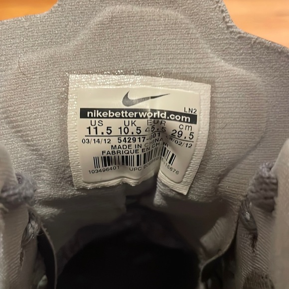 Size 11.5 grey hyper dunk sneakers - Picture 2 of 3